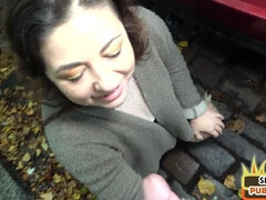 오랄섹스, 약간 뚱뚱한, 야외의, 팬티호스, 피어싱, 공개적인, 현실, 젖가슴