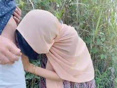 Hijab desi girl fucked in jungle with her boyfriend