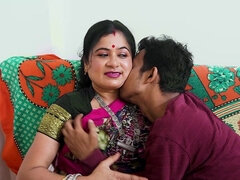 Aasialainen, Isot tissit, Biseksuaali, Suihinotto, Ruskeahiuksinen, Spermashotti, Vanhempi