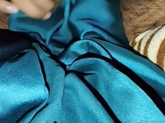 Dick Head Rub with Satin Silky Green Saree of Neighbour Chachi (29)