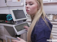 Velký zadek, Blondýna, Stříkání spermatu, Honění, Hd, Sestřička, Švédská rojka, Uniforma