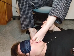 Slave Licks My Stinky Feet And Toes - Mistress Femdom