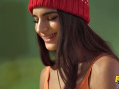 Kuřba, Brunetka, Na pejska, Výprask, Různé pohledy, Pička, Vyhublá, Ponožky