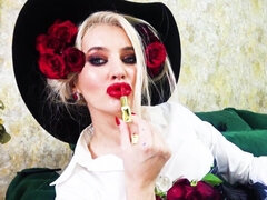 Mushy Kisses Mesmerize