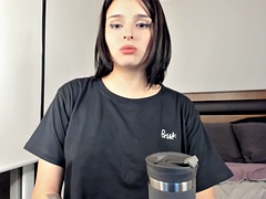 Pretty chubby teen webcam solo