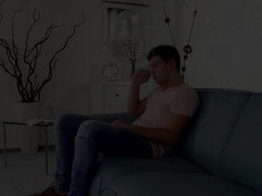 Velké péro, Velké kozy, Blondýna, Prsatá, Creampie, Mamina, Prsa v akci, Kozičky