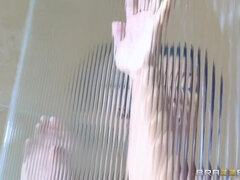 Velké kozy, Ebenové, Hd, Mezirasové, Lesbické, Sprcha, Tetování