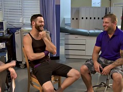 In den arsch, Grosser schwanz, Blasen, Schwul, Behaart, Handjob, Muskel, Tätowierung