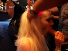 Vestite, Ballando, Hardcore, Interrazziale, Orgia, Pornostar, Figa, Bagnata