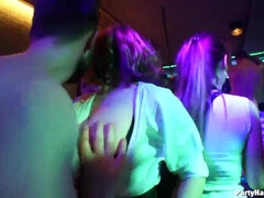 Amateur, Anal, Tetas grandes, Rubia, Mamada, Corrida, Corridas, Lesbiana