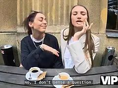 Anaal, Man die toekijkt, Vriendin, Hd, Lesbisch, Natuurlijke tieten, Gezichtspunt, Tieten likken