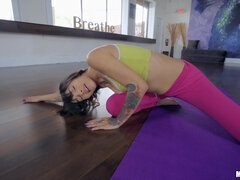 Stellung 69, Leie, Braunhaarige, Füsse, Latina, Lecken, Muschi, Nass