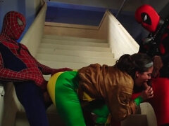 茶髪の, ハードコア, 三人