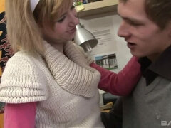 18 let, Blondýna, Evropské, Teenka