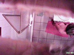 나이든, 밀프, 엄마, 샤워, 스파이, 젖가슴, 관음증이 있는 사람