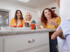 아기, 큰 가슴, 오랄섹스, 포섬, Hd, 괴물, 흥청망청 놀기, 보지