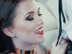 Anale, Brunetta, Schizzo di sborra, Doppia penetrazione, Facciale, Tatuaggi, Terzetto