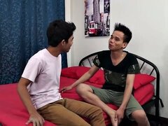 Asijské, Lízaní zadků, Stříkání spermatu, Gay