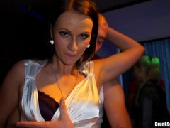 Culo grande, Mamada, Corridas, Borracha, Grupo, Pajear, Sexo duro, Orgía