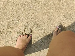 Plage, Bikini, Mère que j'aimerais baiser, De plein air, Pisser, Pov, Solo