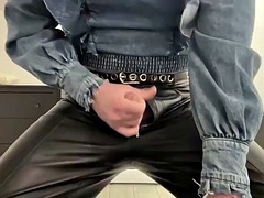 Amateur, Grosse bite, Habillées, Talons, Latex, Masturbation, Transsexuelle, Solo