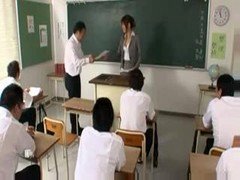 Japonêsa, Professora