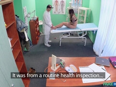 Amatéri, Podvádzanie, Doktor, Výprask, Kancelária, Pička, Uniforma, Vlhká
