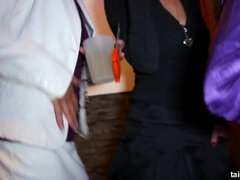 18 let, Zadek, Velký zadek, Velké kozy, Hardcore, Orgie, Pička, Kozičky