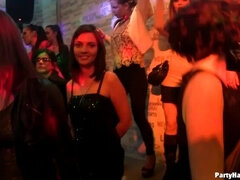 Veľké péro, Brunetka, Oblečené ženy, Tanec, Skupina, Honění, Hardcore, Swingers