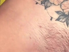 Amatoriale, Culo, Tette grandi, Brunetta, Capellona, Piercing, Schizzi, Tatuaggi