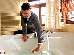 Grosse titten, Blasen, Braunhaarige, Handjob, Milf, Mutti, Schreiend, Stiefmutter