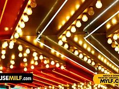 Velike joške, Gangbang, Hd, Milf, Orgija, Prvoosebno snemanje seksa, Grobo, Kričal