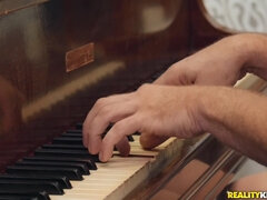 Velike joške, Rjavolaska, Hd, Milf, Hlačne nogavice, Muco, Resničnost, Rdečelaska