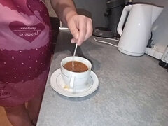 BREASTFEEDING IN THE KITCHEN. CAFE CON LECHE - PART 1