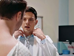 Gay doctor anally fucks muscular patient doggy style
