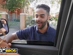 Avtobus, Milf, Zunaj, V javnosti