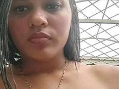 C4 Nicoll younpig pussy mastrubating