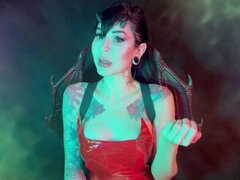 Amatorka, Lateks, Mamuśka, Mistress, Solo, Tatuaż, Dziwny