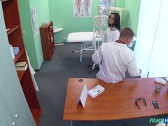 Amateur, Cul, Médecin, En levrette, Doigter, Léchez, Infirmière, Voyeur