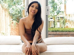 Amatoriale, Pompino, Brunetta, Da dietro, Tette naturali, Punto di vista pov, Ragazza, Tette