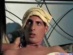 Pompino, Schizzo di sborra, Matura, Mamma che vorrei scoparmi