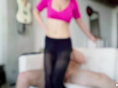 Blasen, Braunhaarige, Vollbusig, Hundestellung, Hardcore, Latina, Rasiert, Hintern versohlen