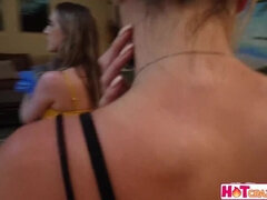 큰 음경, 사정 샷, 깊은목구멍, 음경, 도기스타일, 하드코어, 자연의 가슴, 셀카