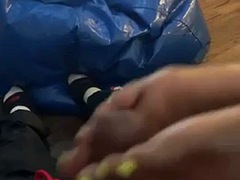 Tussi, Schwarz, Spermaladung, Schwarz, Fetisch, Fußfetisch, Milf, Pov