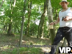 Isabella De Laa picked up for a wild forest fuck & a hot POV blowjob