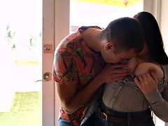 Strand, Grote mammen, Bruinharig, Mollig, Sperma shot, Harig, Handbeurt, Zuigen