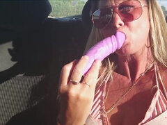 Amaterji, Avto, Dildo, Samozadovoljevanje, Zrela, Španka