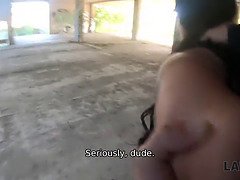 捕まる, エロ熟女, イマラチオ, チン, 淫乱熟女, ポリス, タトゥー, ユニフォーム