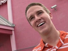 Fooled Str8 gets gloryhole BJ before he fucks gay dude