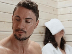 Nero, Beccata, Imbrogliare, Pisello, Sauna, Capelli corti, Tette, Bagnata